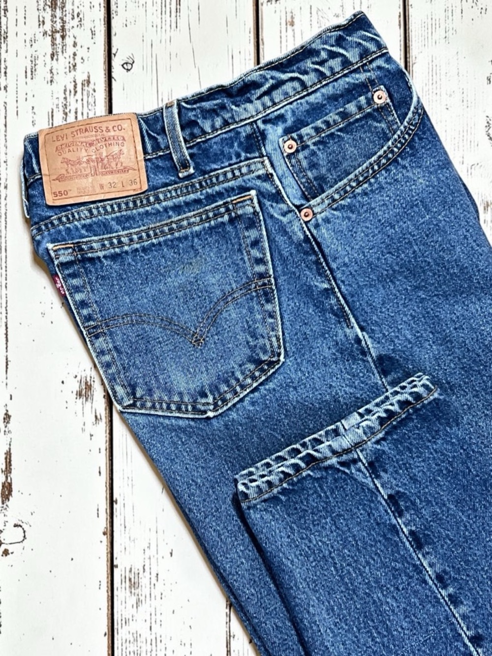Vtg 90s Levis 550 Jeans USA 32 x 35 Relaxed Fit Tapered Legs Preppy 1996 Unisex